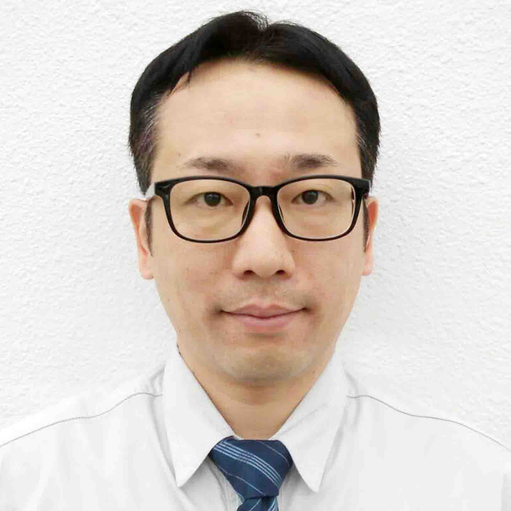 知崎マネージャー