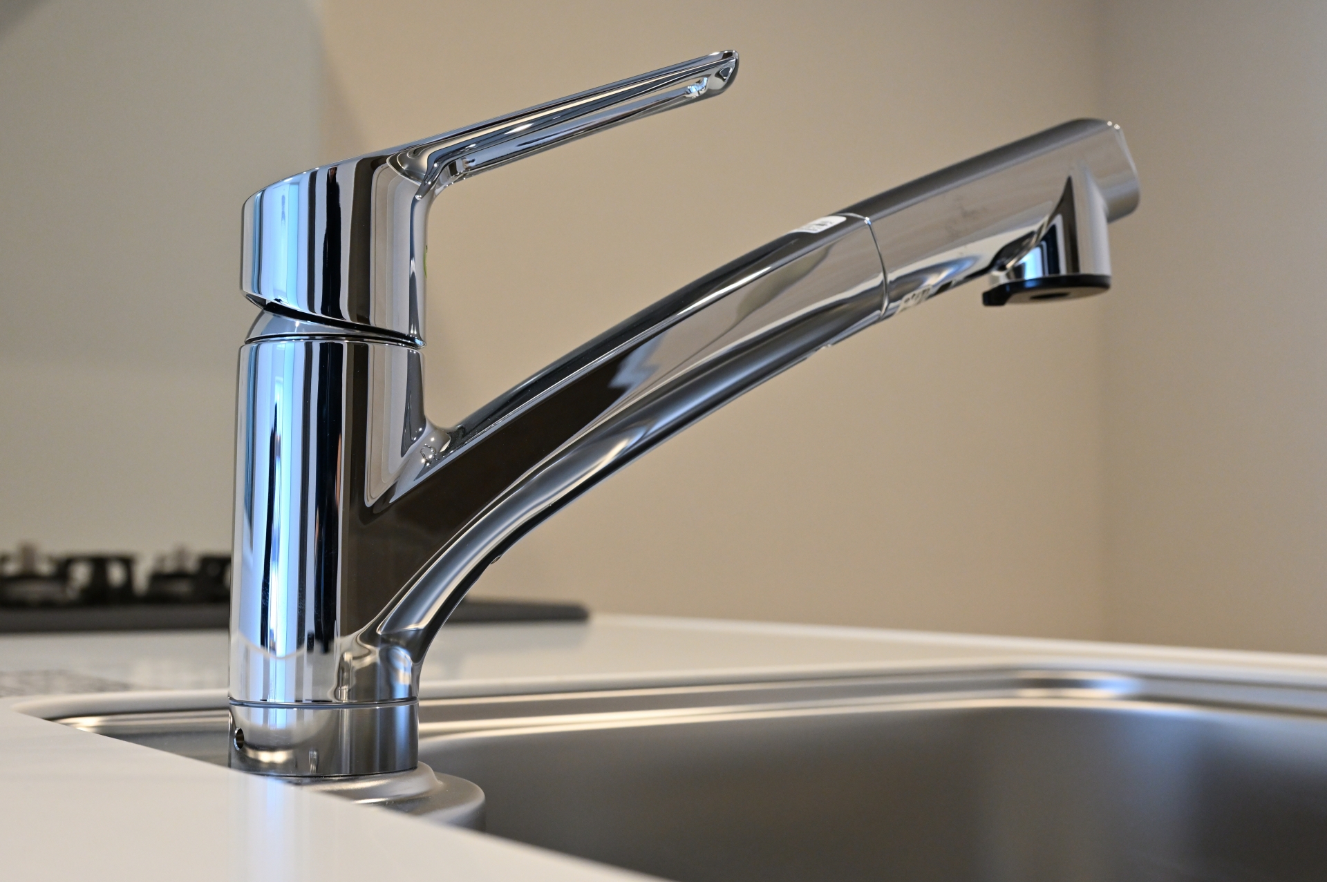 キッチンの蛇口から水漏れが発生したときの対処法を解説！